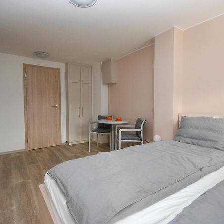 Apartman Mh Břeclav Exteriör bild
