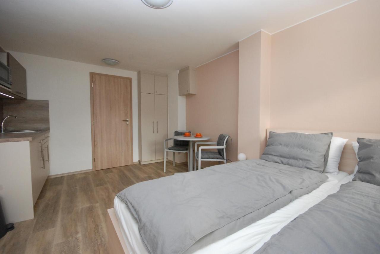 Apartman Mh Břeclav Exteriör bild