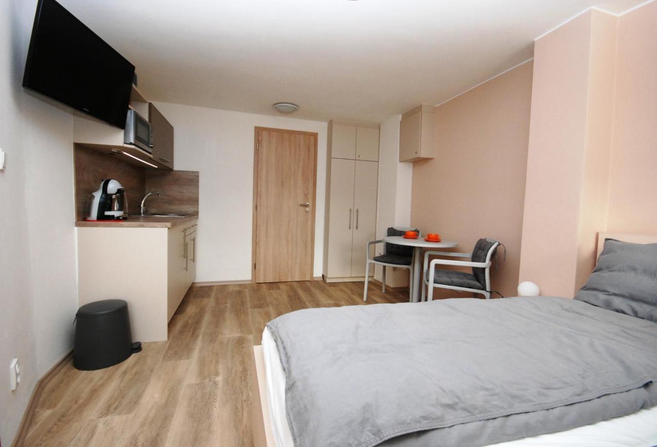 Apartman Mh Břeclav Exteriör bild
