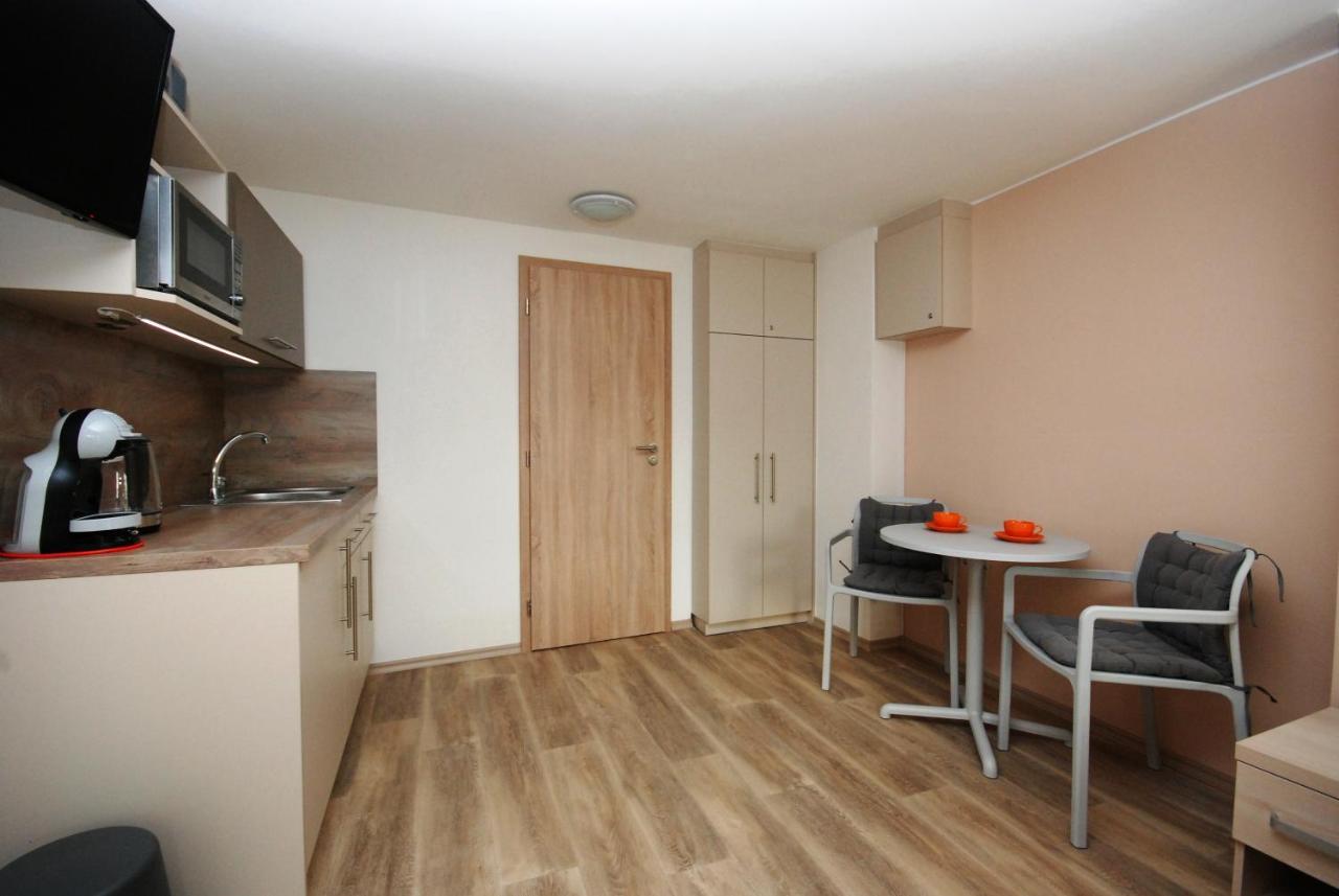 Apartman Mh Břeclav Exteriör bild